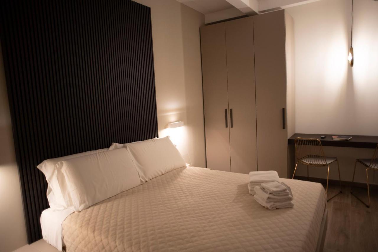 House Room Civico 56 Crotone Exterior photo